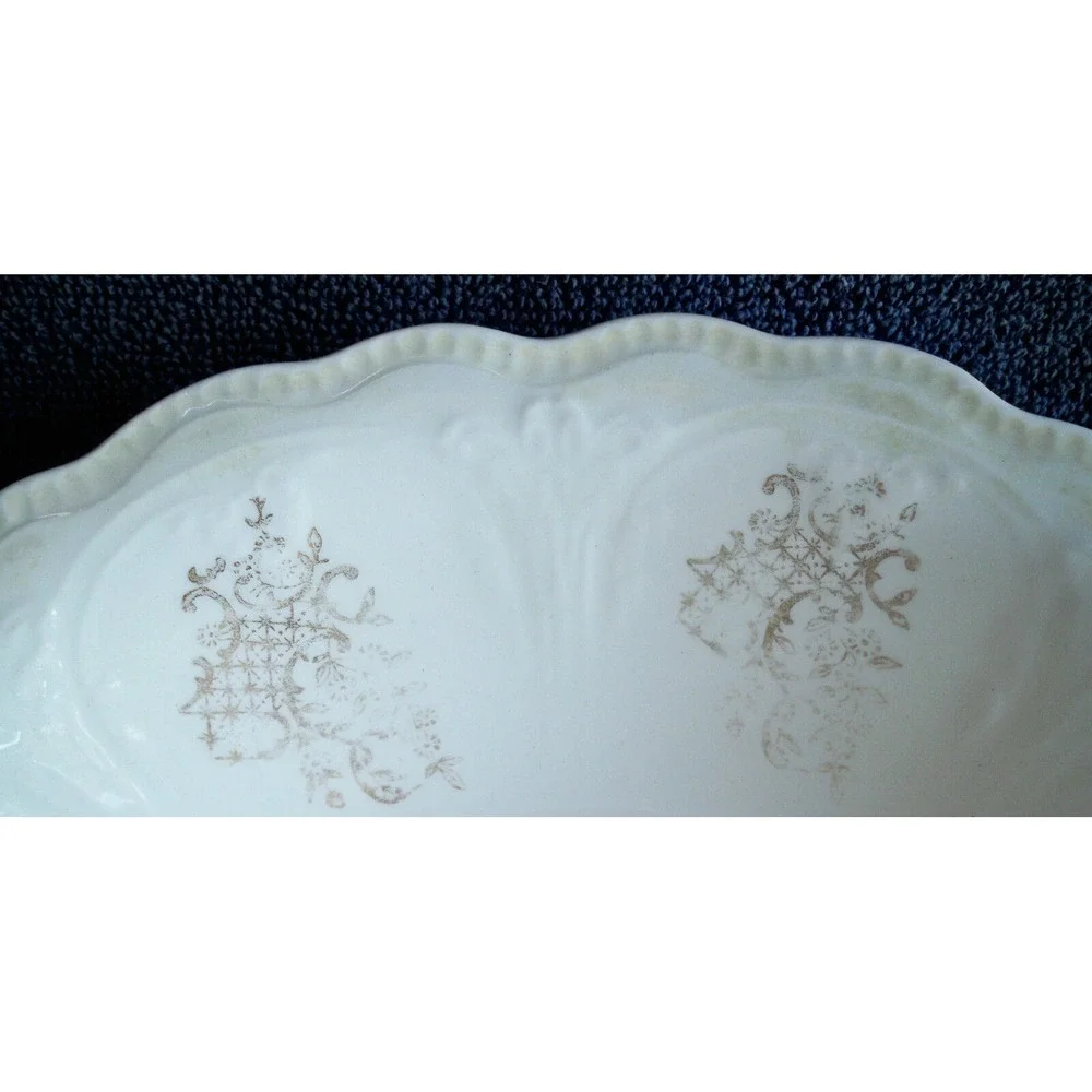 Vintage Scalloped Edge Round Ceramic Serving/Vegetable Bowl Gold Trim‎ Flowers